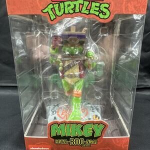 Mighty Jaxx Teenage Mutant Ninja Turtles: Michelangelo Cowa-BOO-nga! Edition